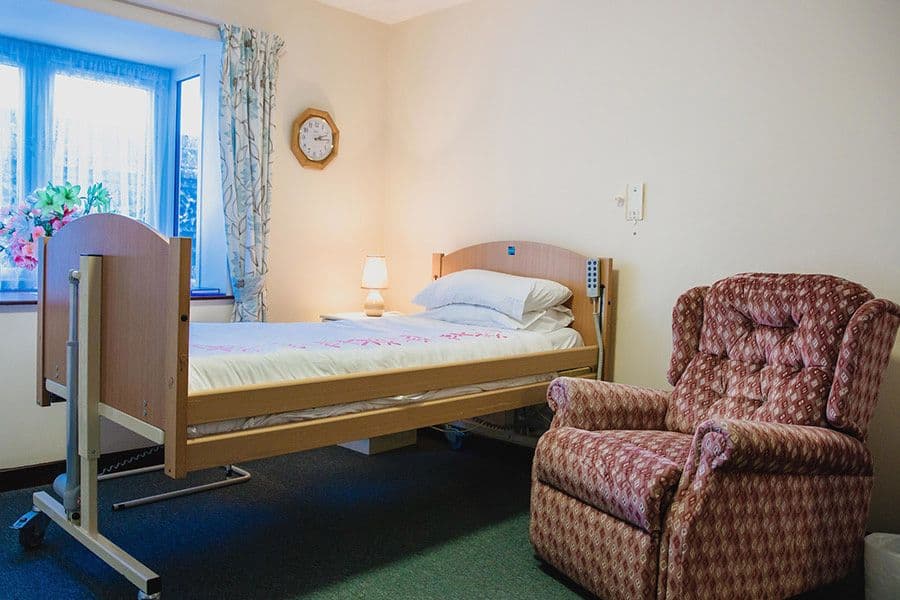 Independent Care Home - Yoakley House care home - 003
