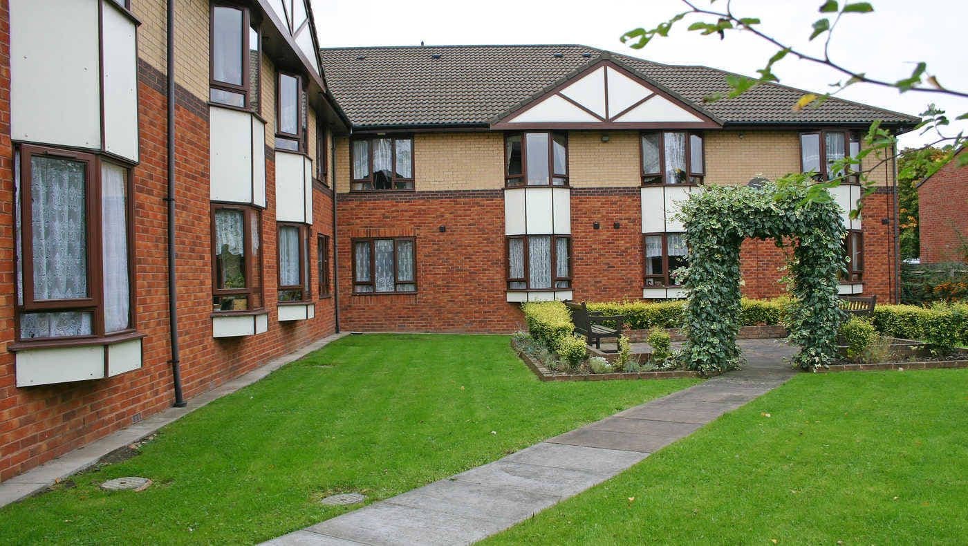 Anchor - Warren Farm Lodge care home - 006