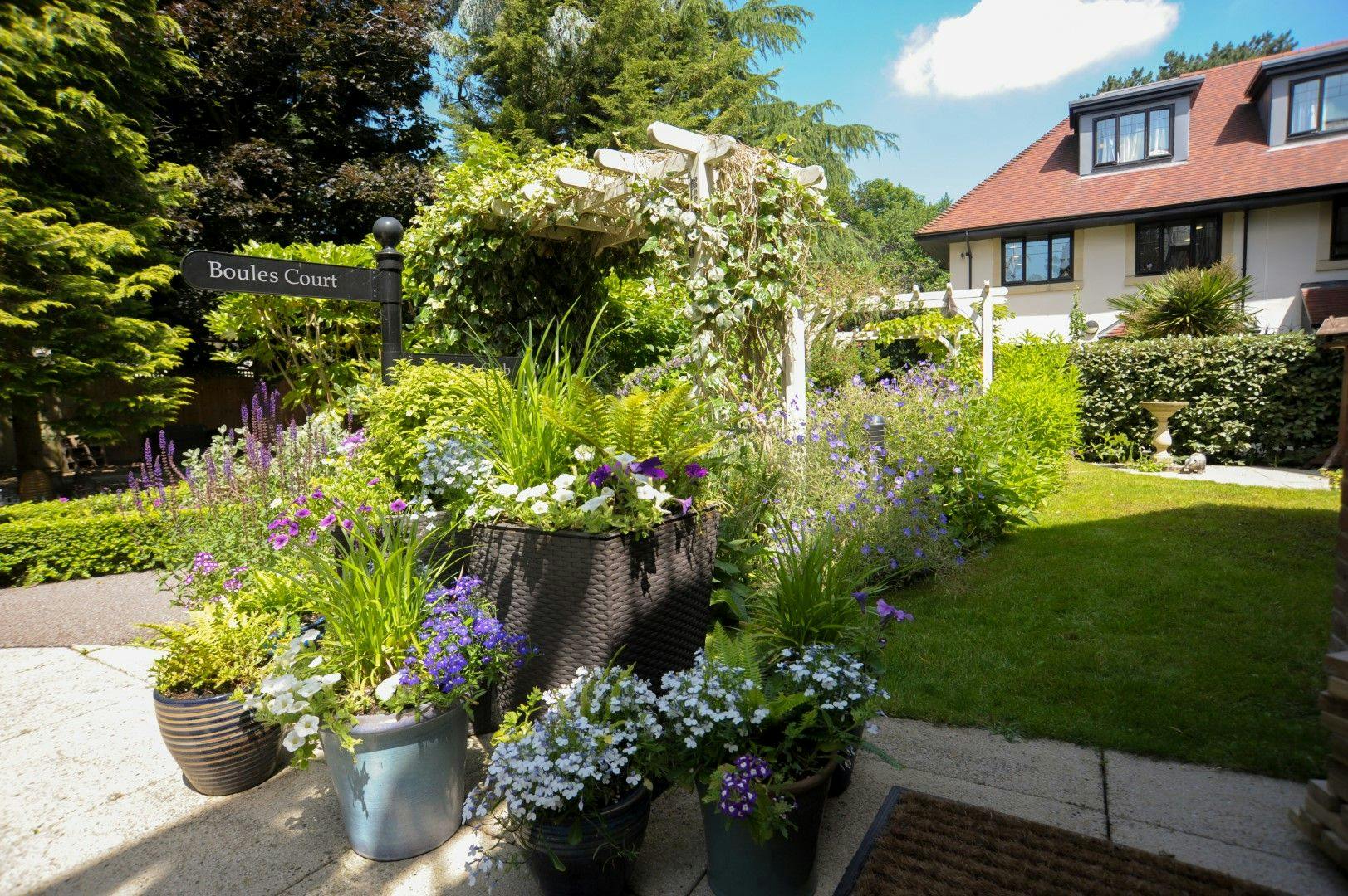 Garden at Anya court Care Home in Rugby, Warwickshire
