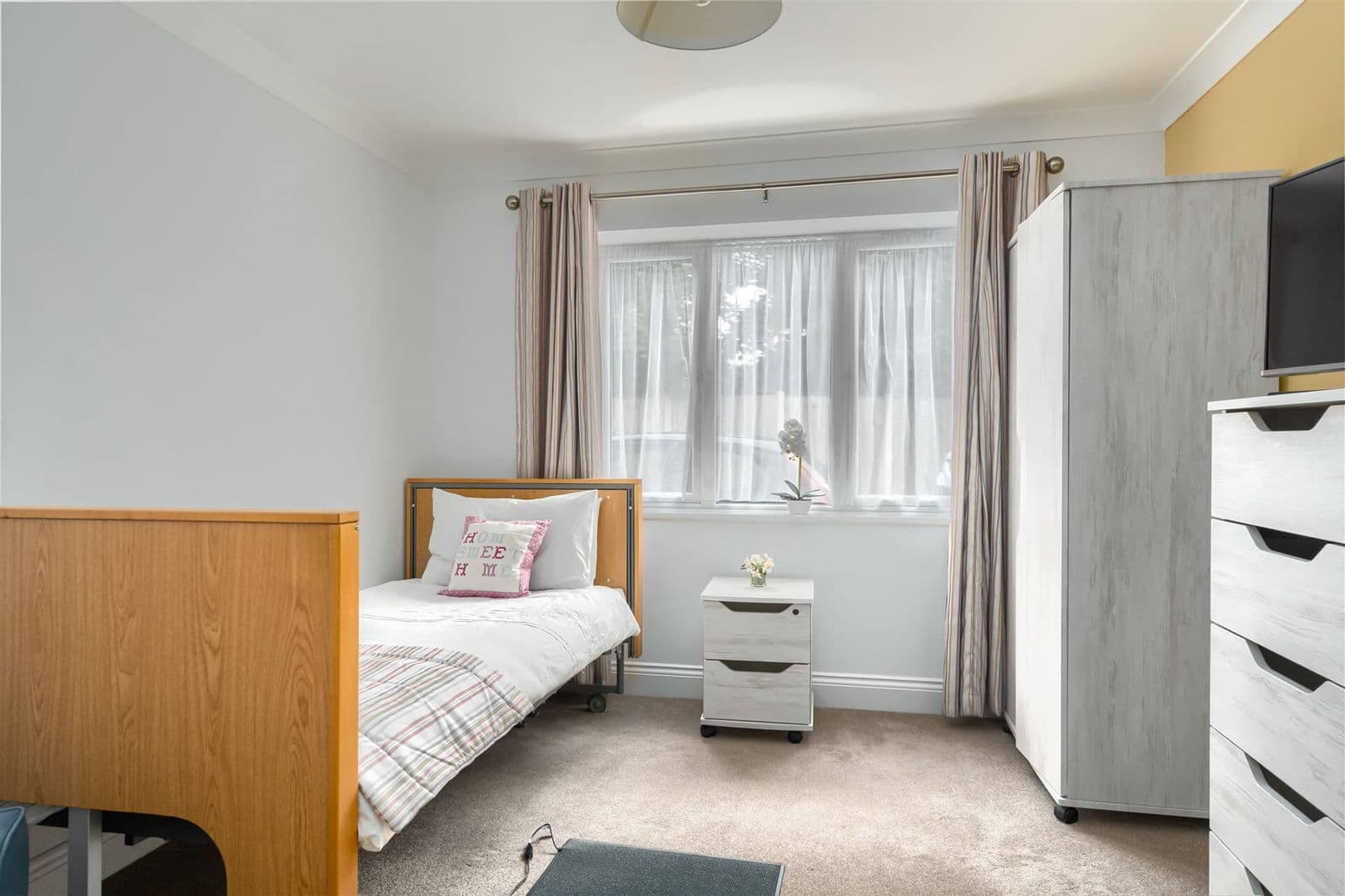 Belmont Healthcare - Madeira Lodge care home - 008