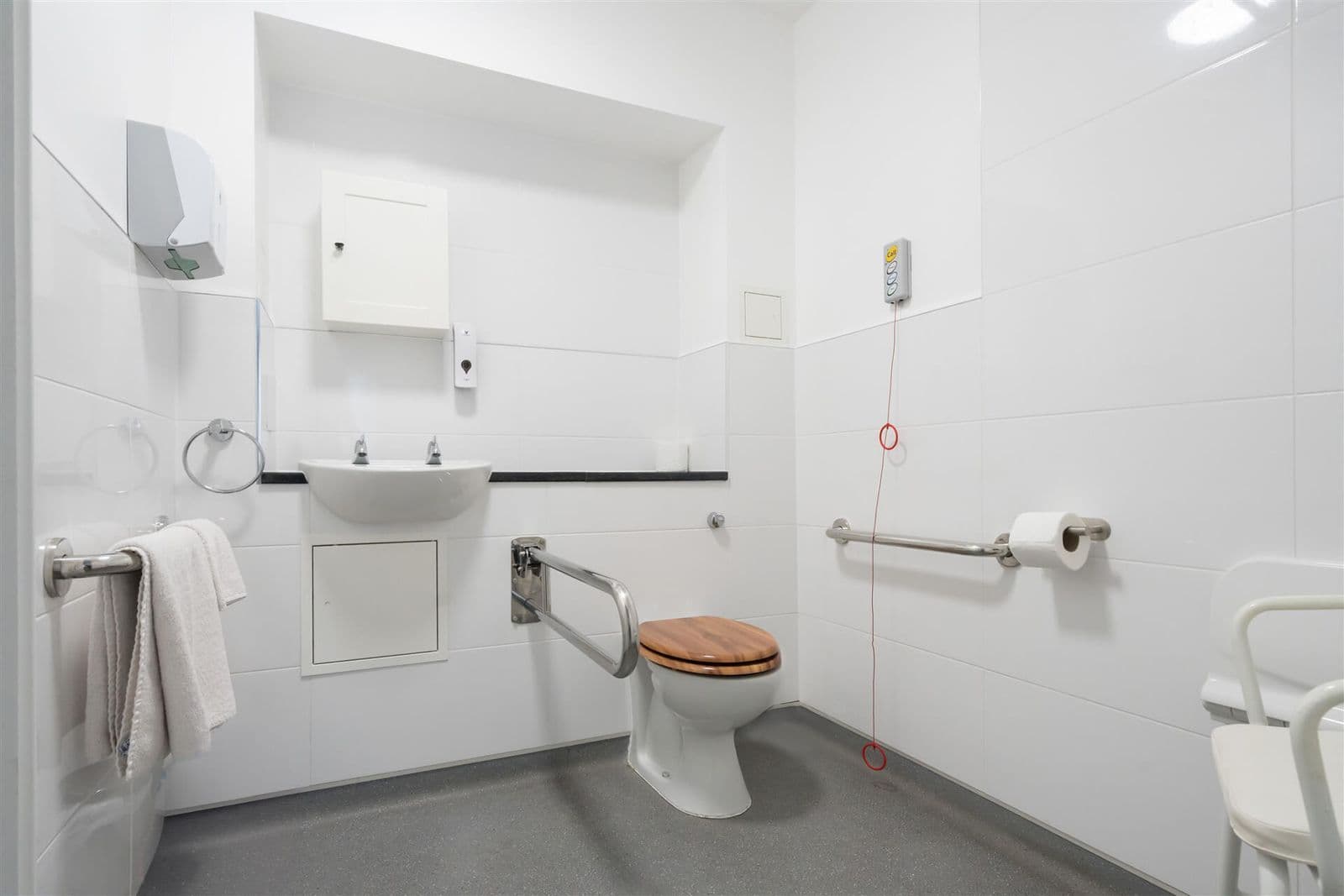 Belmont Healthcare - Madeira Lodge care home - 009