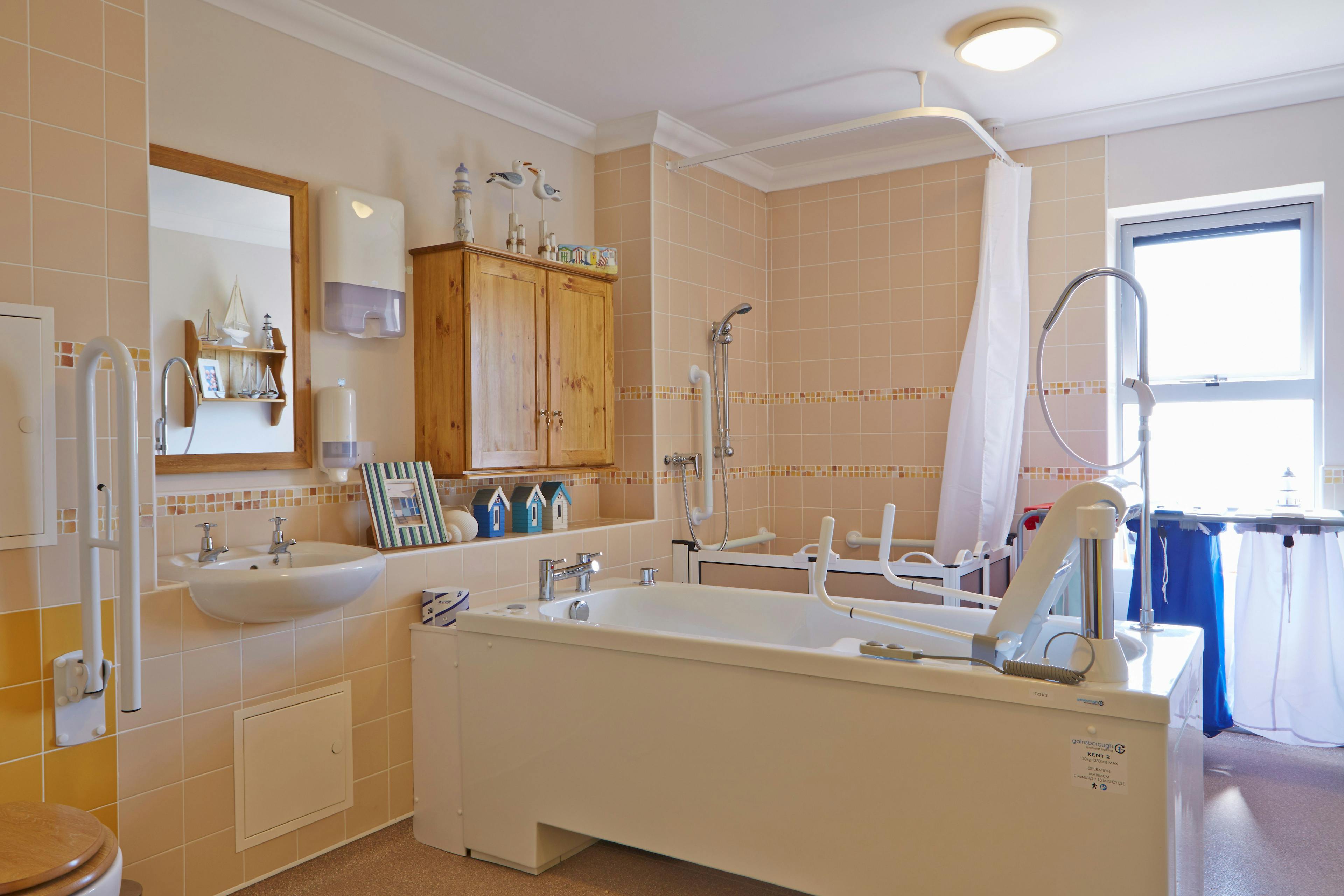 Bathroom of Lancaster Grange Care Home in Newark-on-Trent, Nottinghamshire 
