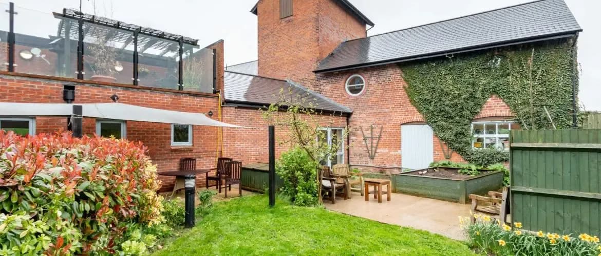 Barchester Healthcare - Beeston View care home - 001