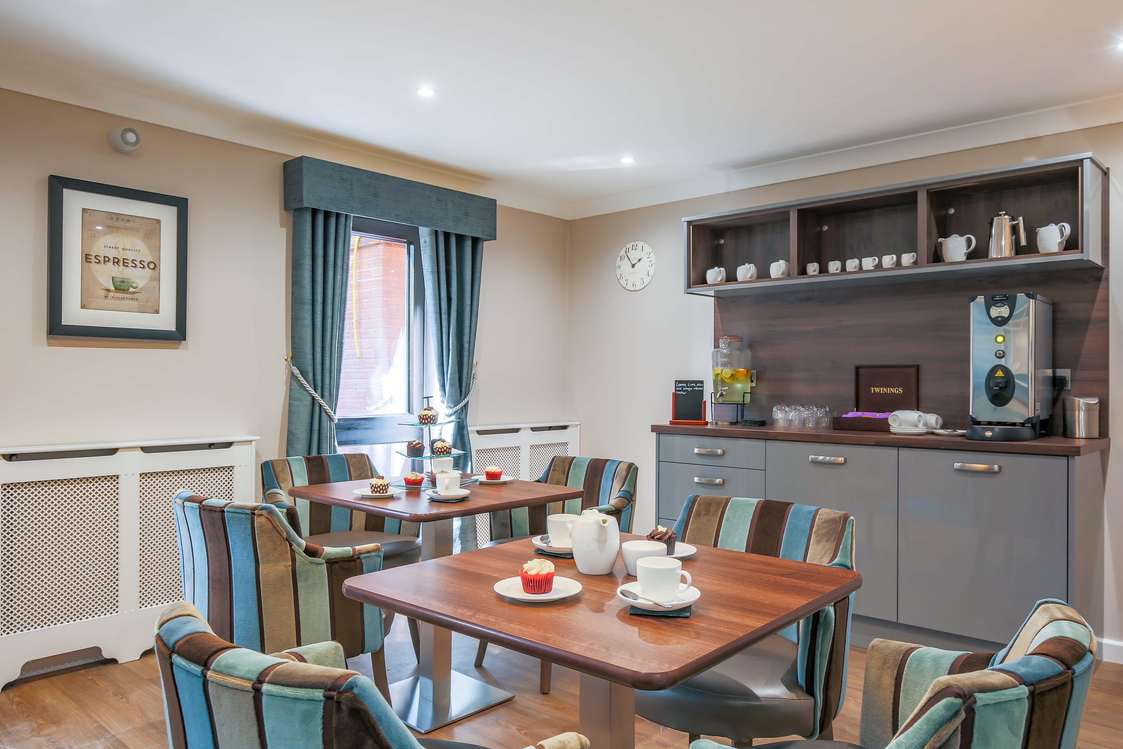 Barchester Healthcare - Ashcombe House care home 8