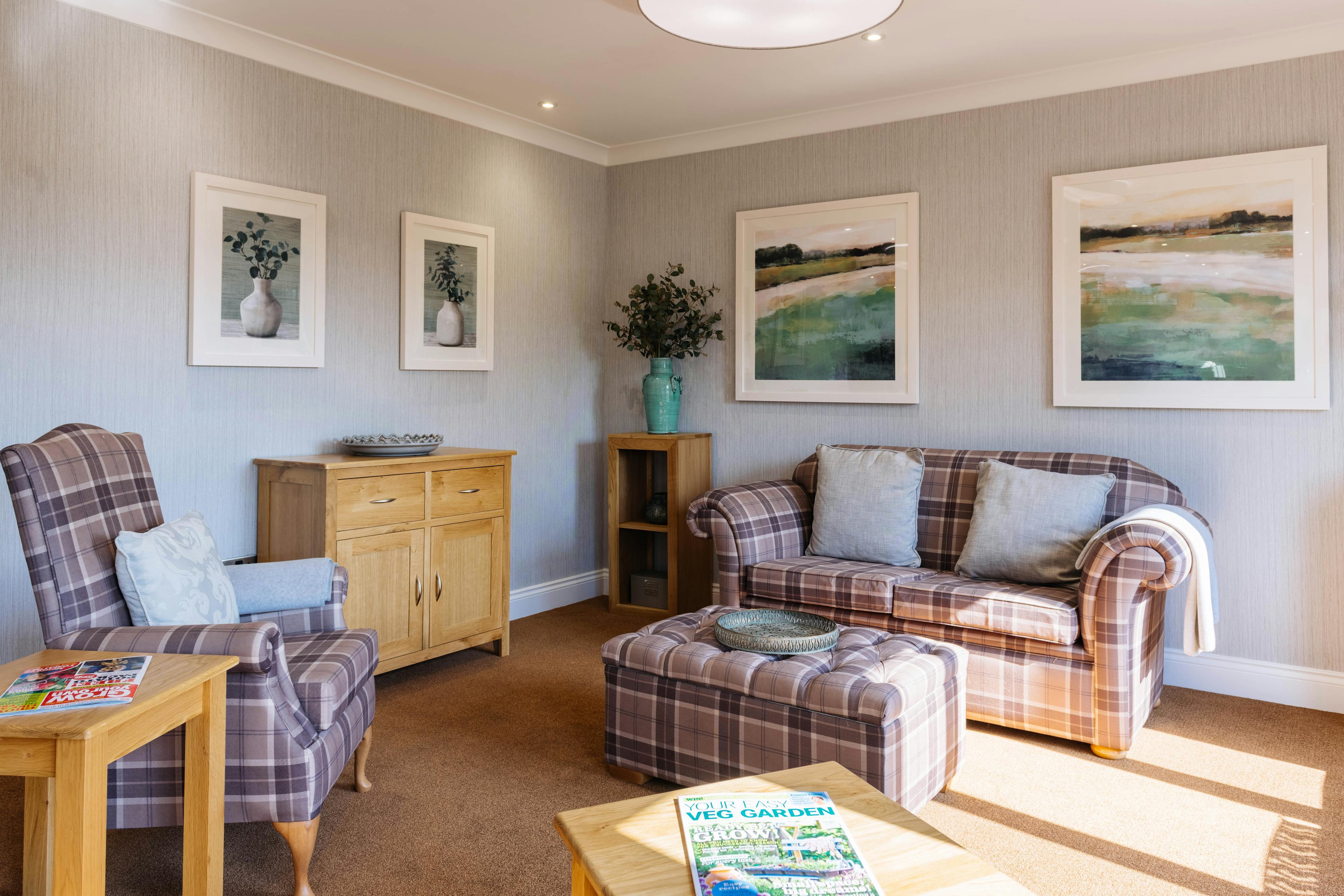 Communal Area at Snowdrop Place Care Home in Southampton, Hampshire