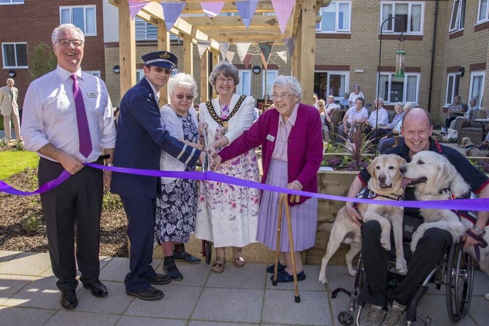 Care UK - Pear Tree Court care home 14