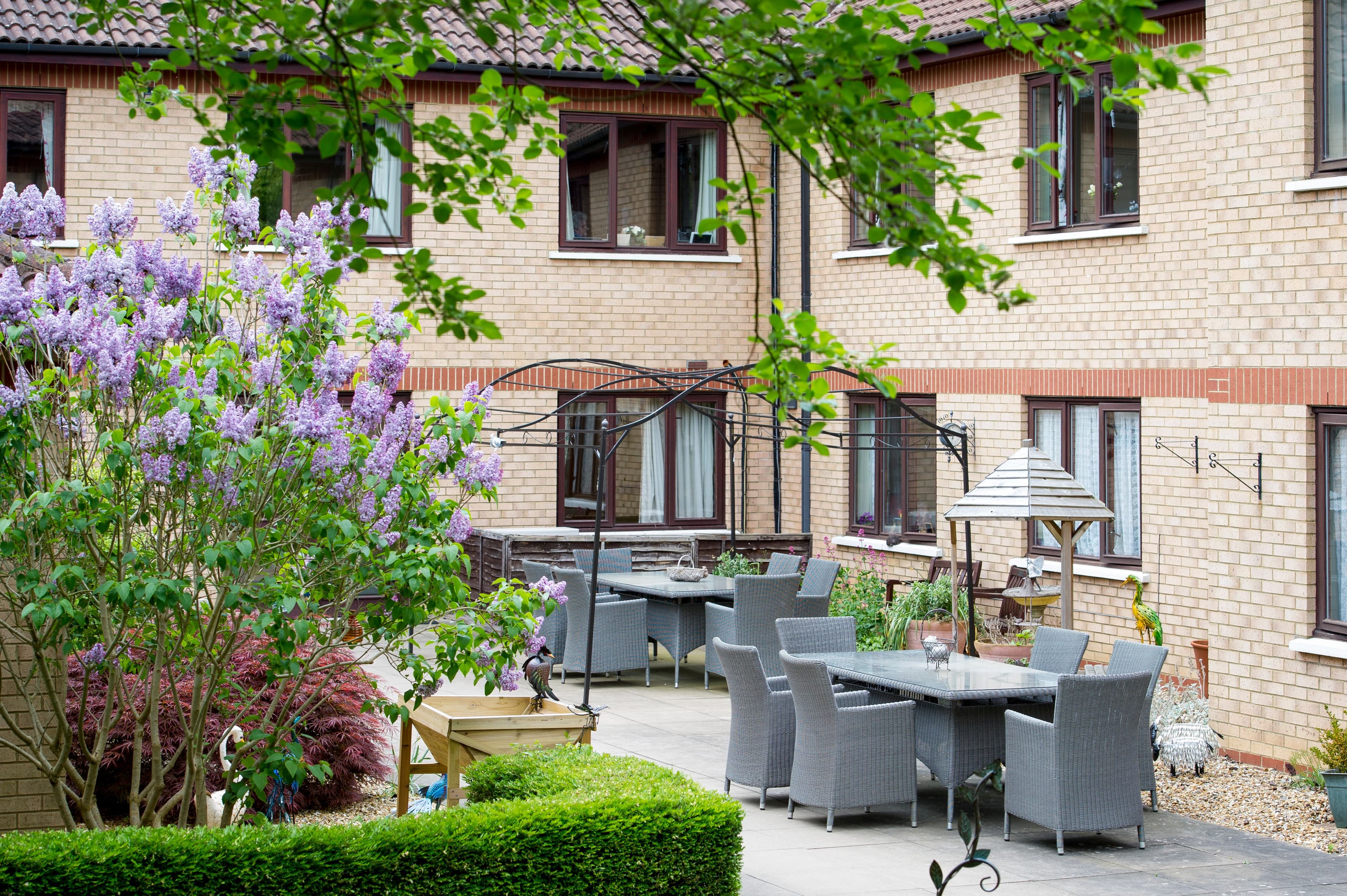 Garden at Calton House Care Home in Bletchley, Milton Keynes