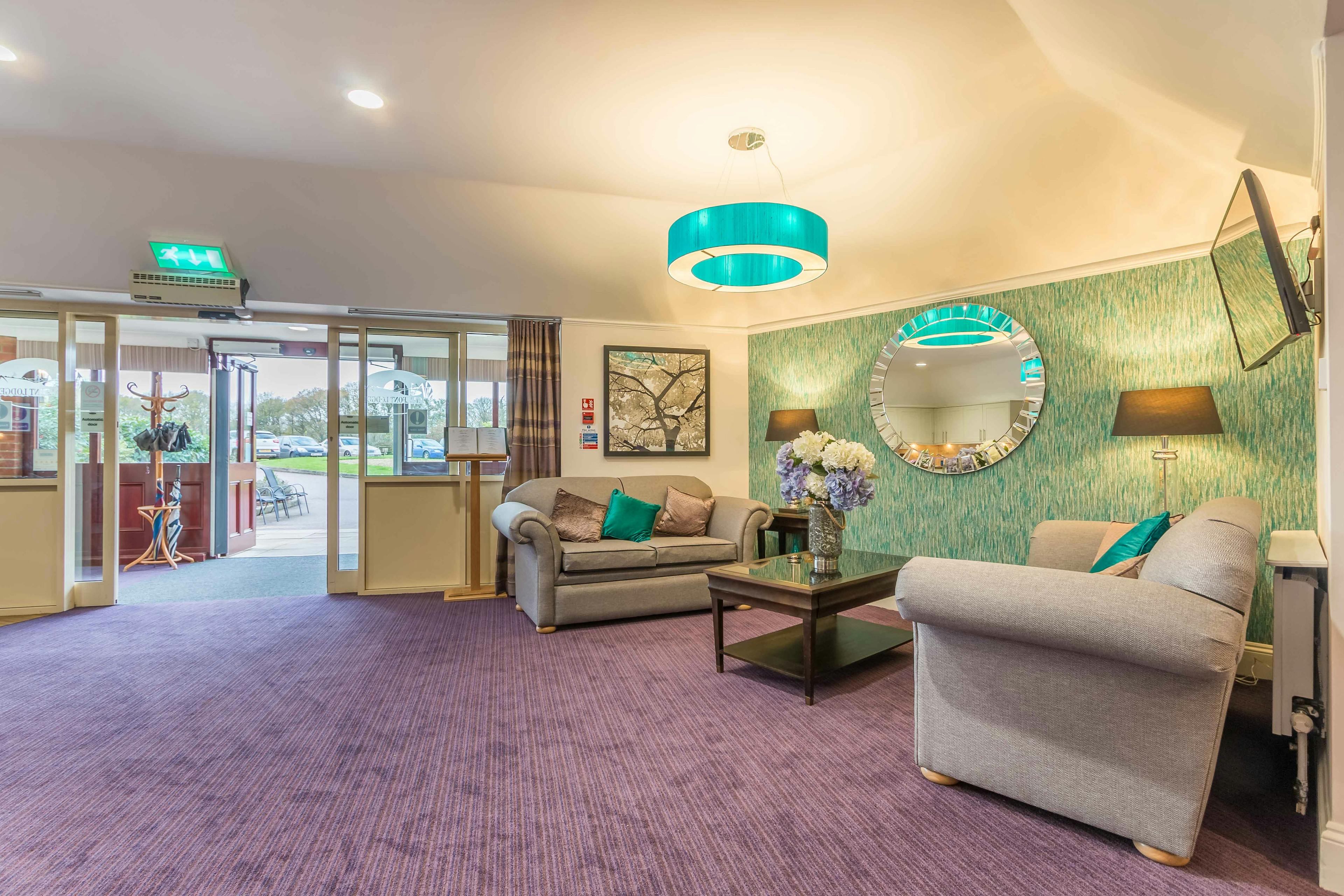 Barchester Healthcare - Chalfont Lodge care home 4
