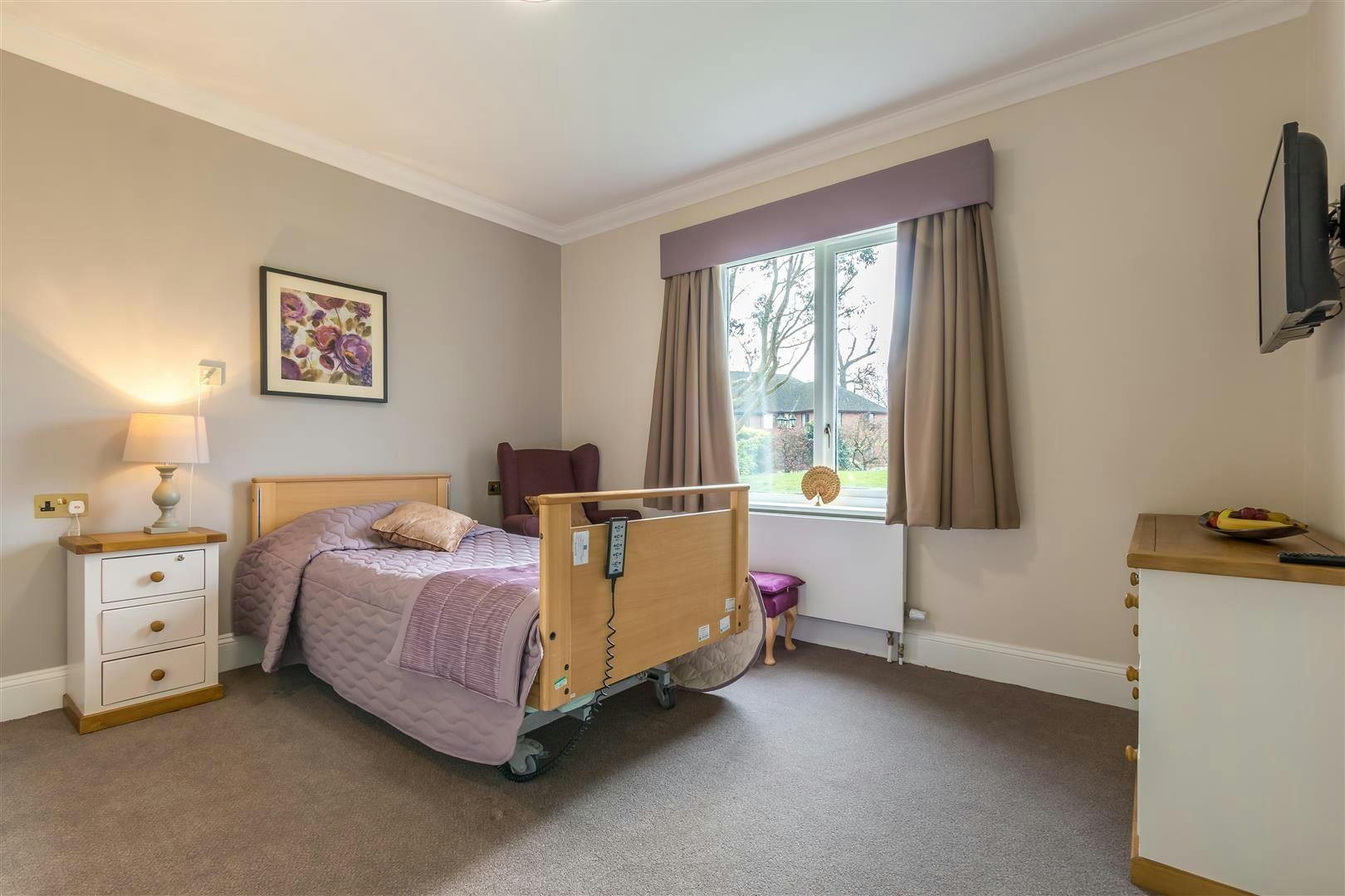 Barchester Healthcare - Chalfont Lodge care home 2