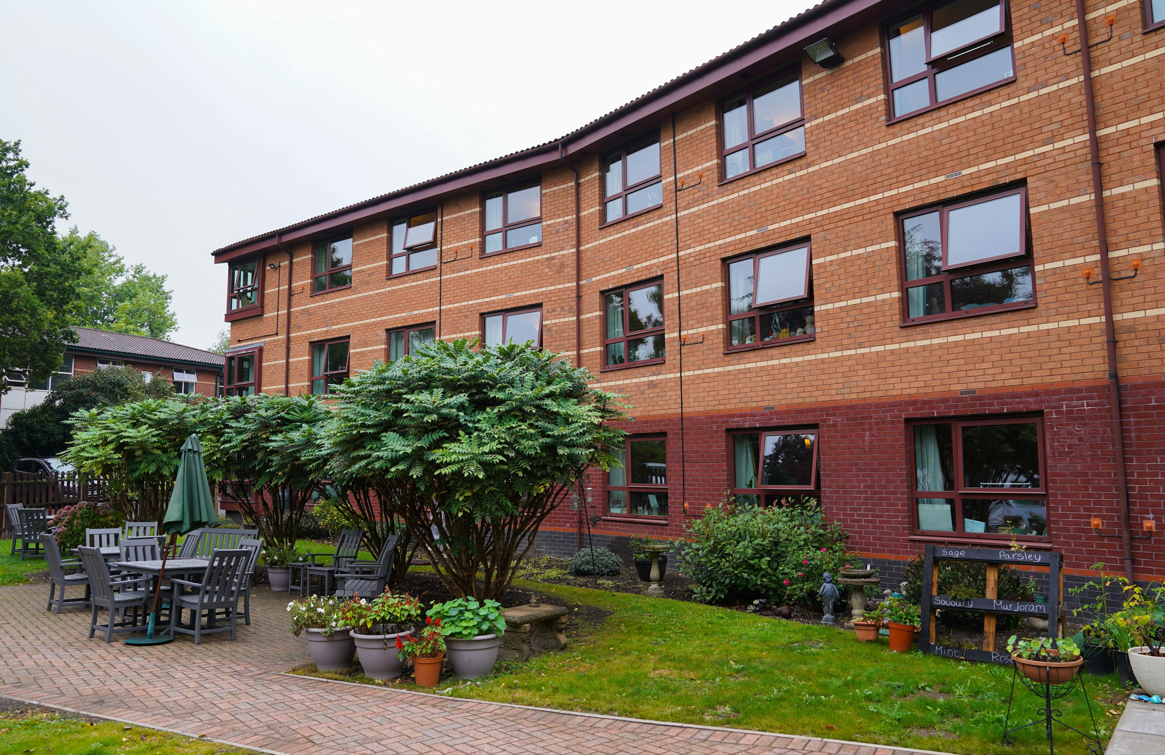Exterior of Hastings care home in Malvern, West Midlands