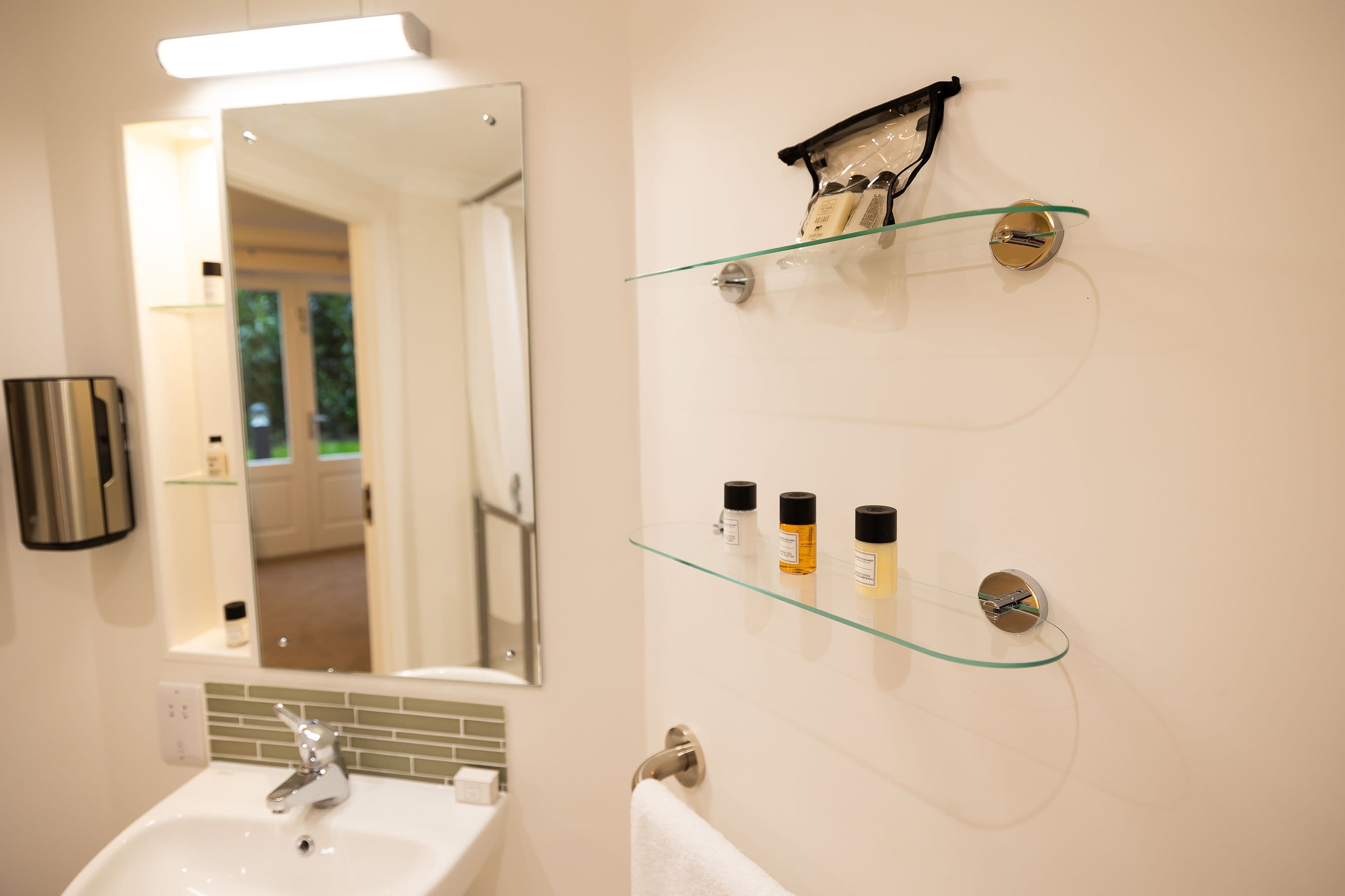 Elizabeth Finn Homes - Eversfield care home - 012