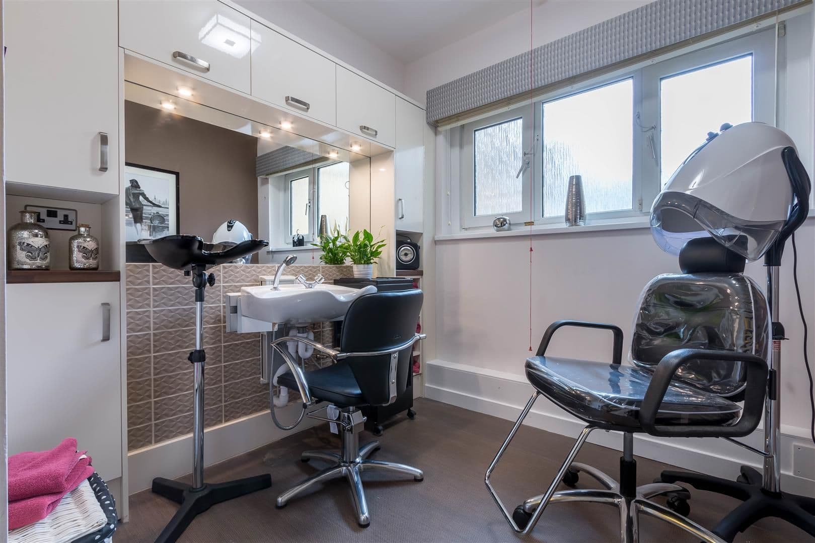 Barchester Healthcare - Henford House care home 8