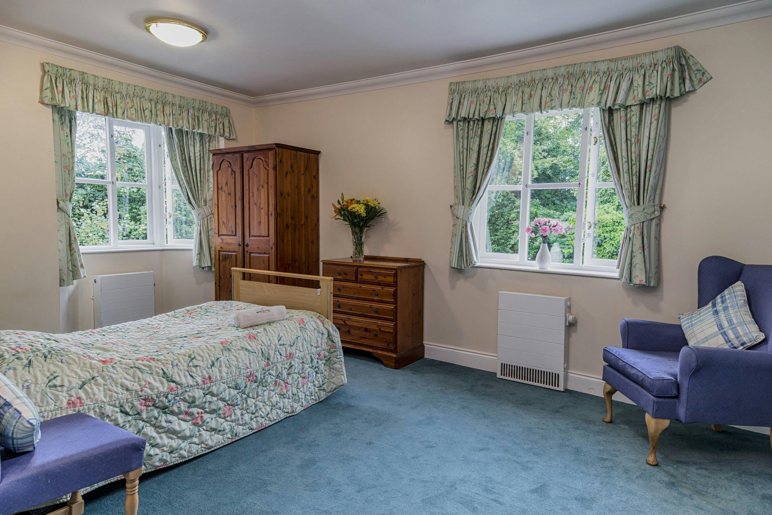 Barchester Healthcare - Hollyfields care home 12