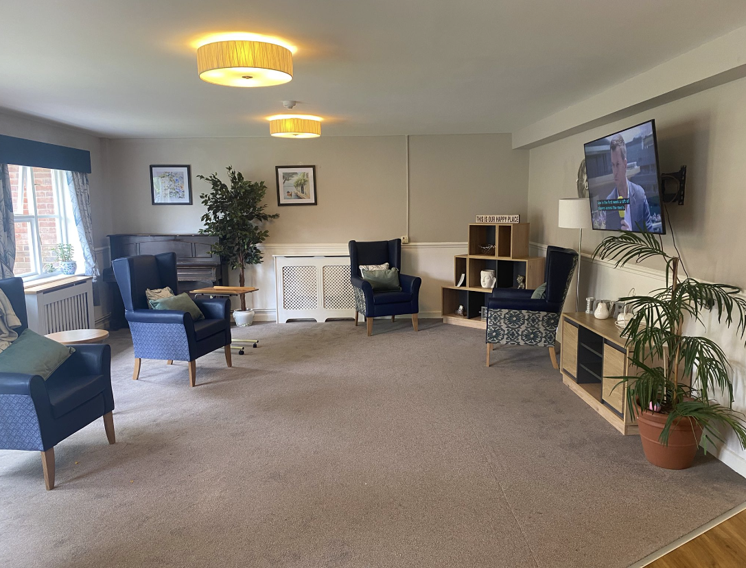Lounge of Kirby Grange care home in Botcheston, Leicester