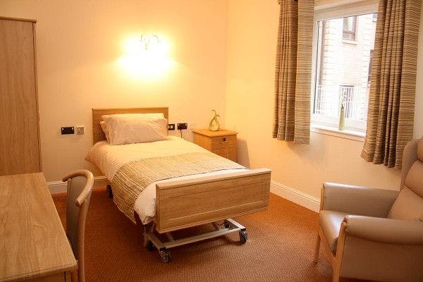 Independent Care Home - Marchmont House care home 7
