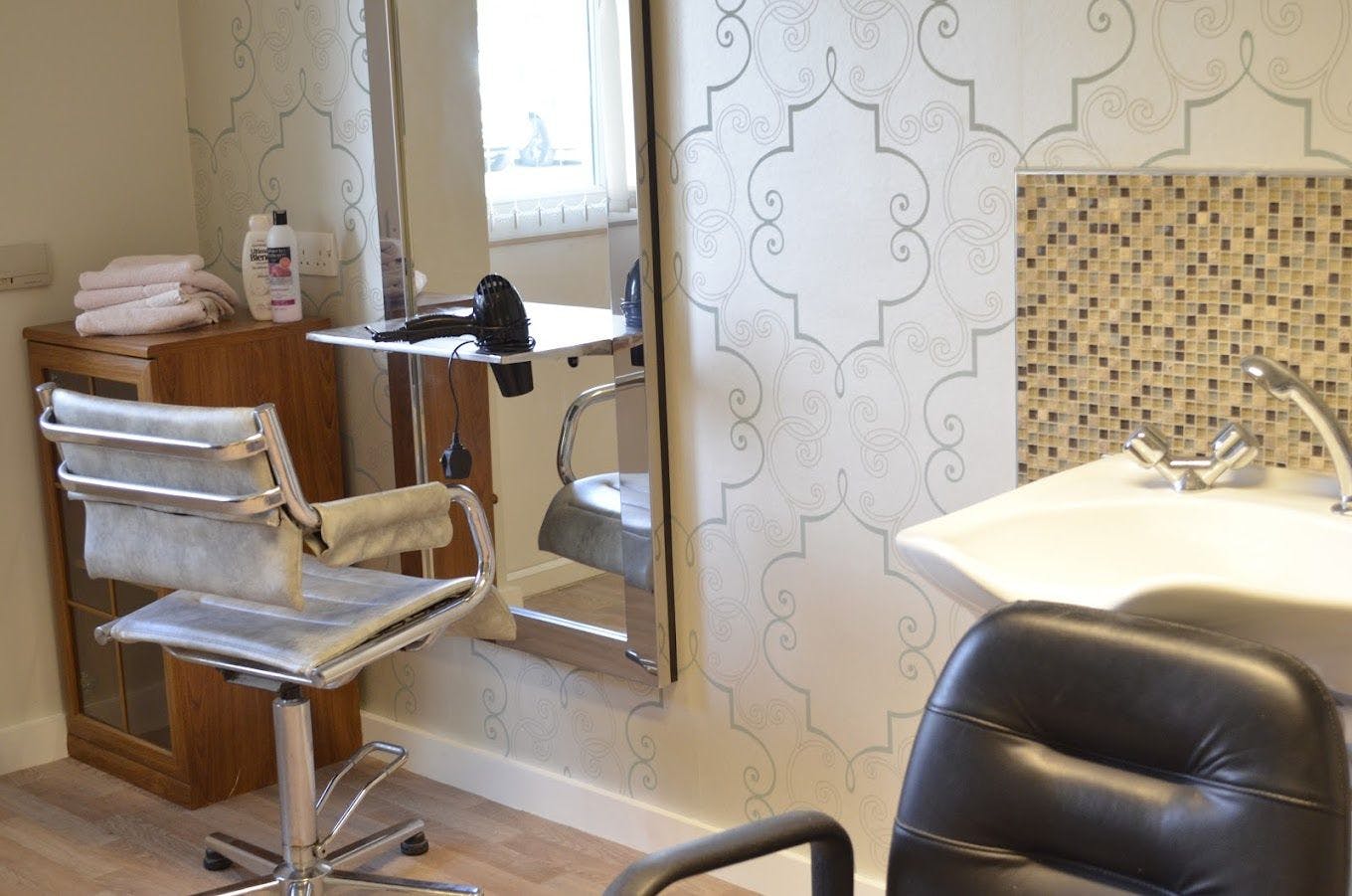 Salon at Longlands Care Home in Oxford, Oxfordshire