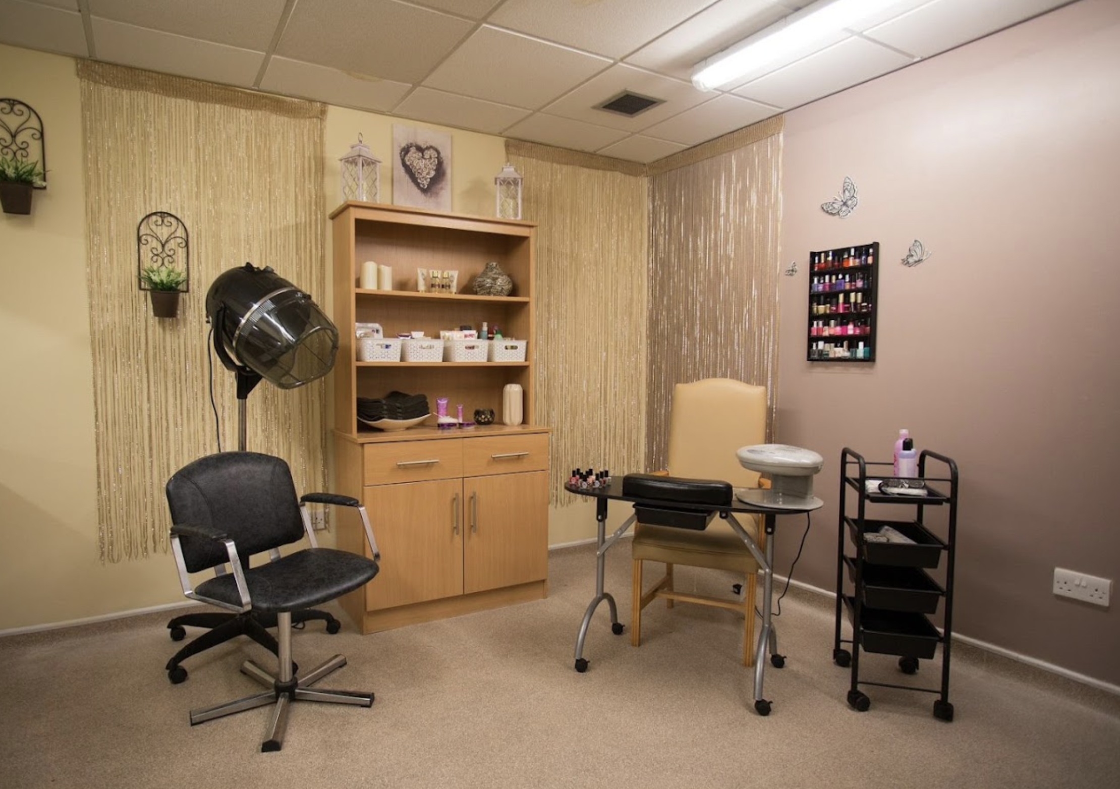 Salon of Ardenlea Grove care home in Solihull, West Midlands