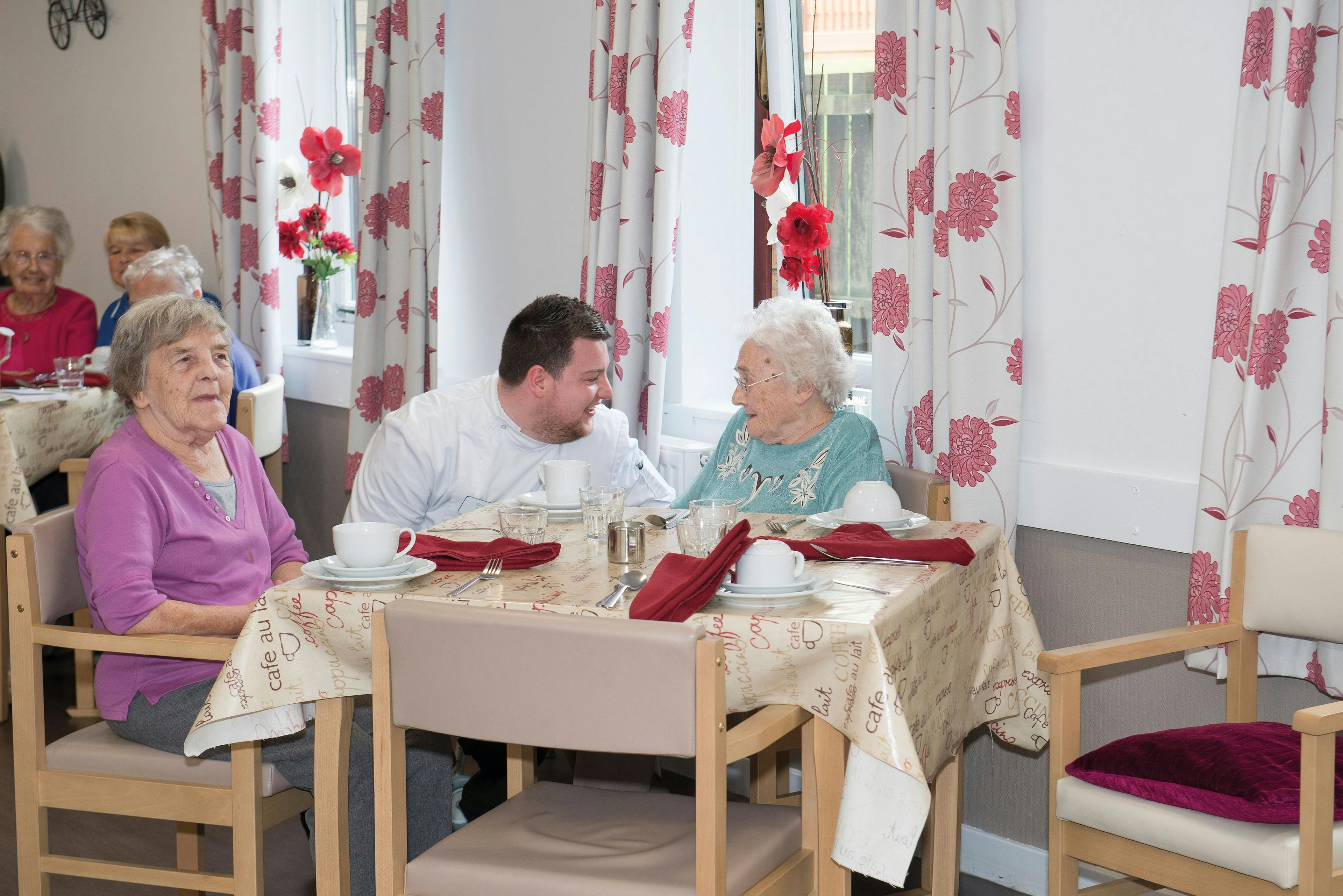 Stanely Park Care Home in Paisley 10