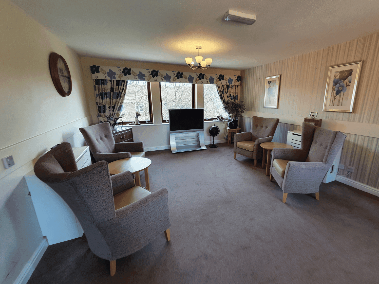 Lounge of Stoneyford care home in Sutton-In-Ashfield