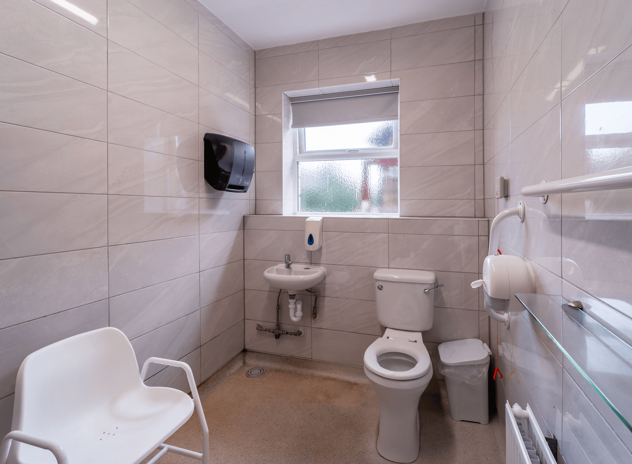 Bathroom at The Avenue Care Home in Malvern-Hills, Worcester