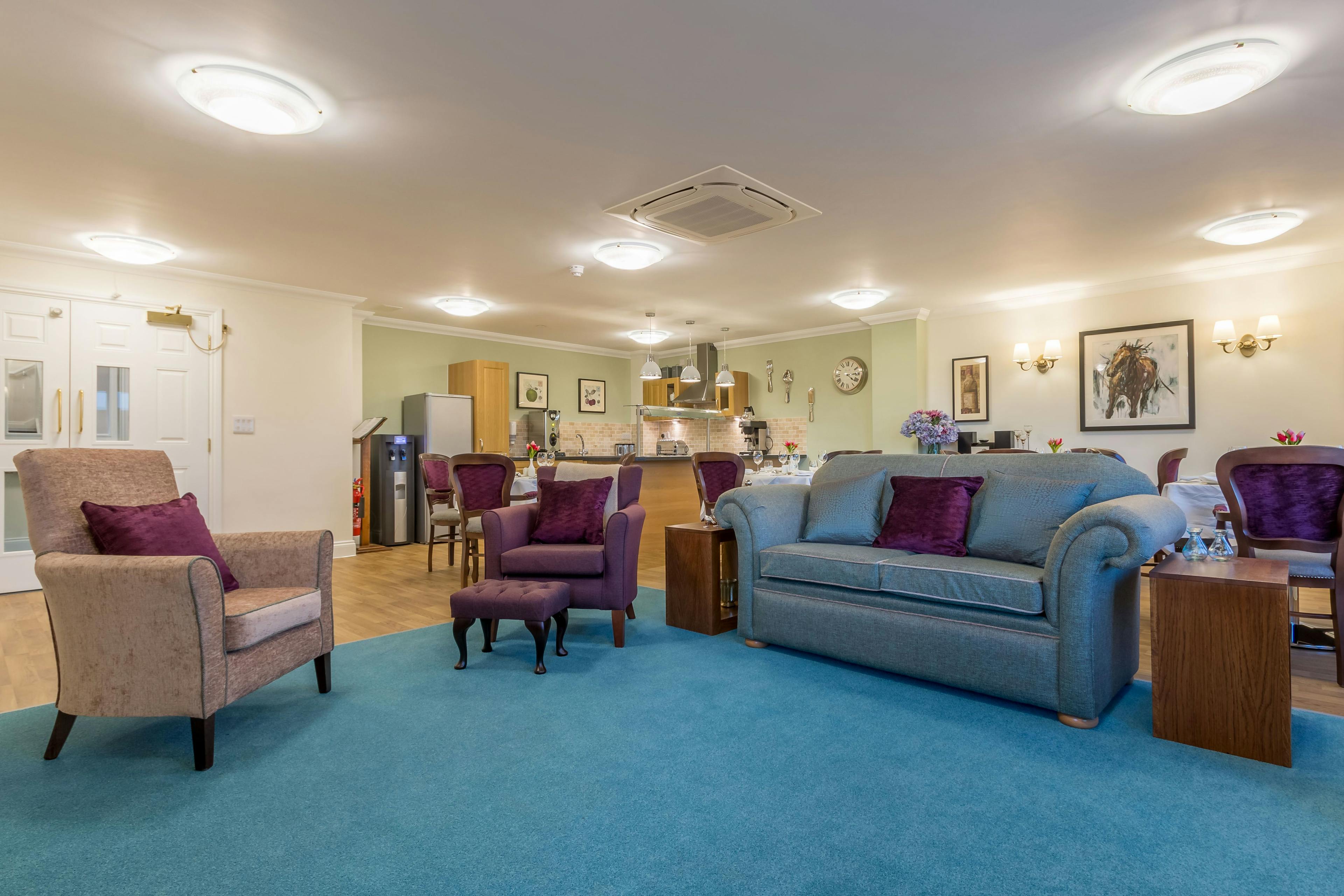 Barchester Healthcare - Woodland View care home 8