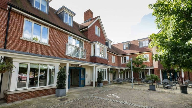 Willow Gardens-main-image
