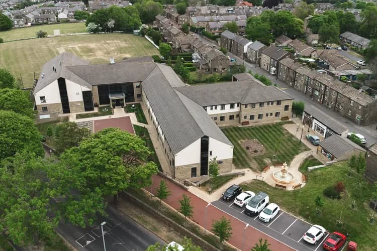 The Avenue-main-image