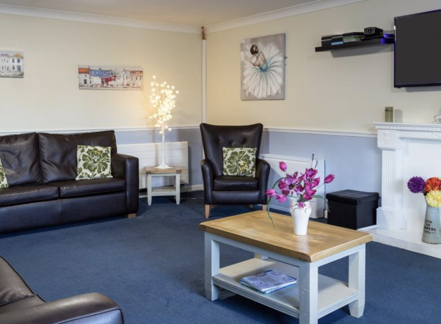 Communal Lounge of Castle Keep Care Home in Kingston upon Hull, East Riding of Yorkshire