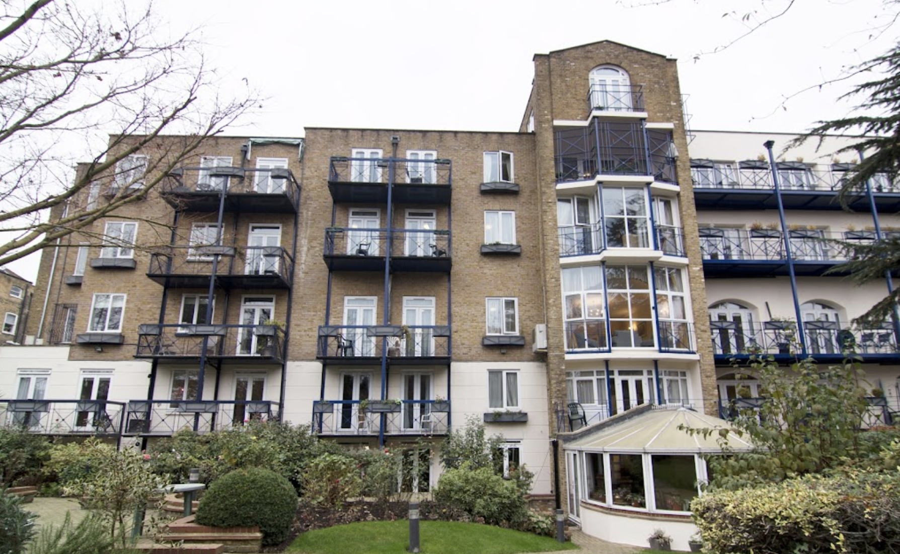 Exterior photo of The Highgate Care Home in London