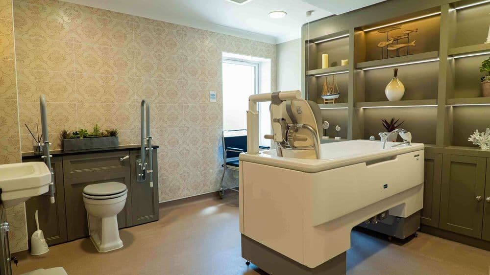 Care UK - Heathlands House care home 18