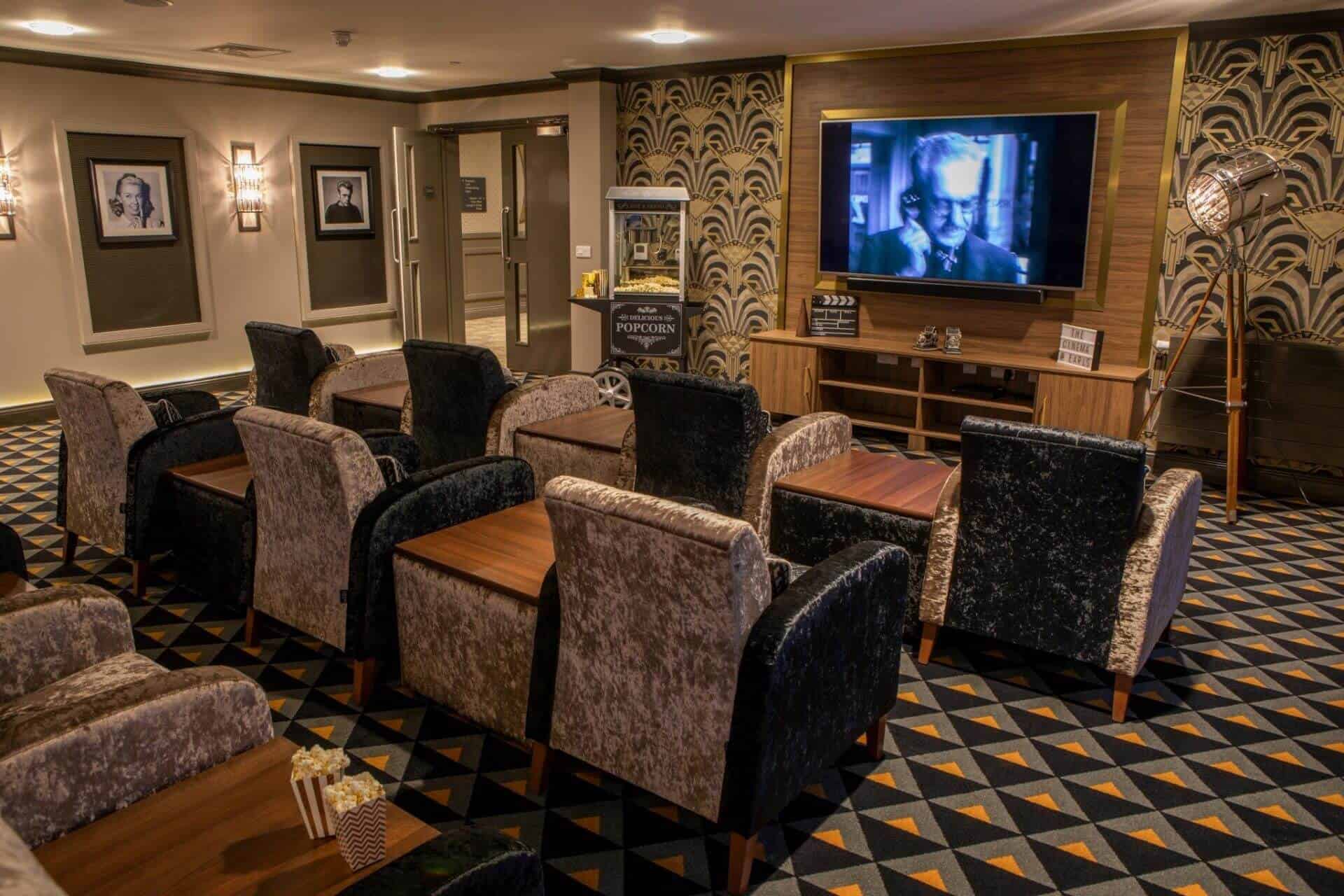 Cinnamon Care - Earlsfield Court care home 7