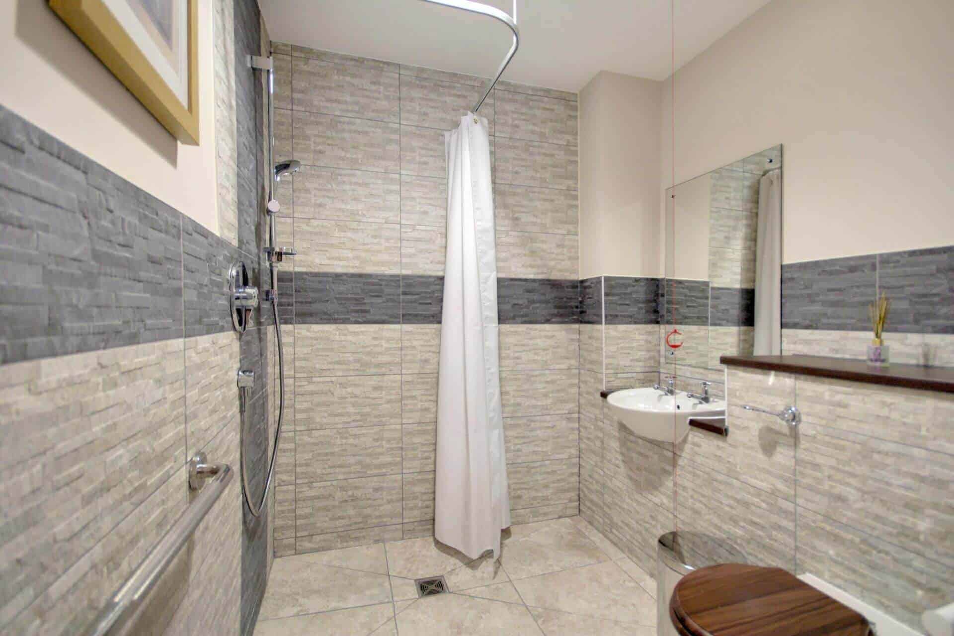 Cinnamon Care - Emerson Grange care home 12