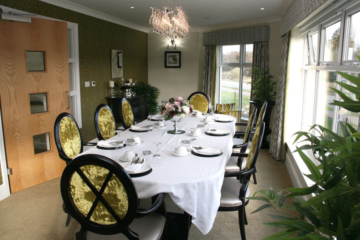 Country Court - Lakeview Lodge care home 3