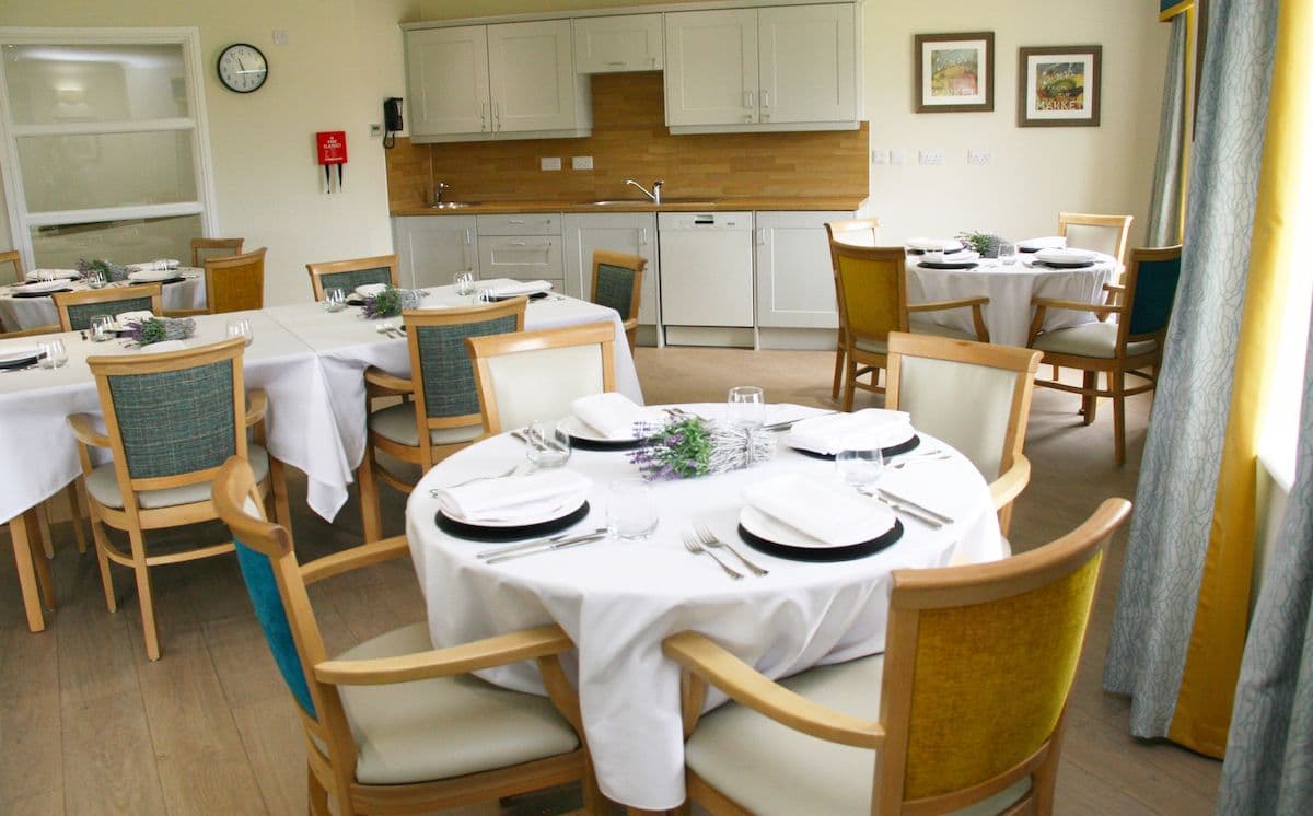 Country Court - Lakeview Lodge care home 7