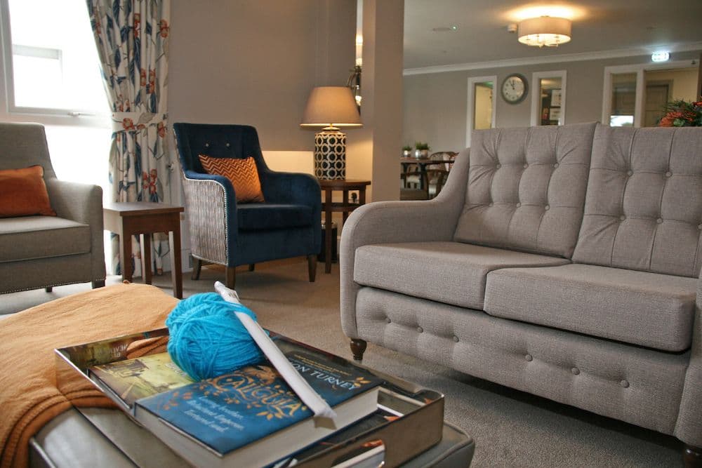 Country Court - Lyle House care home 5