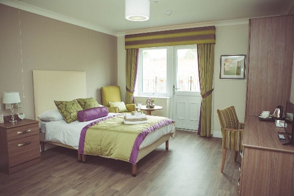 Country Court - Oakview Lodge care home 16