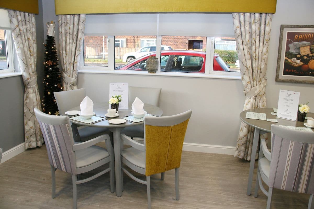 Country Court - Swanholme Court care home 5