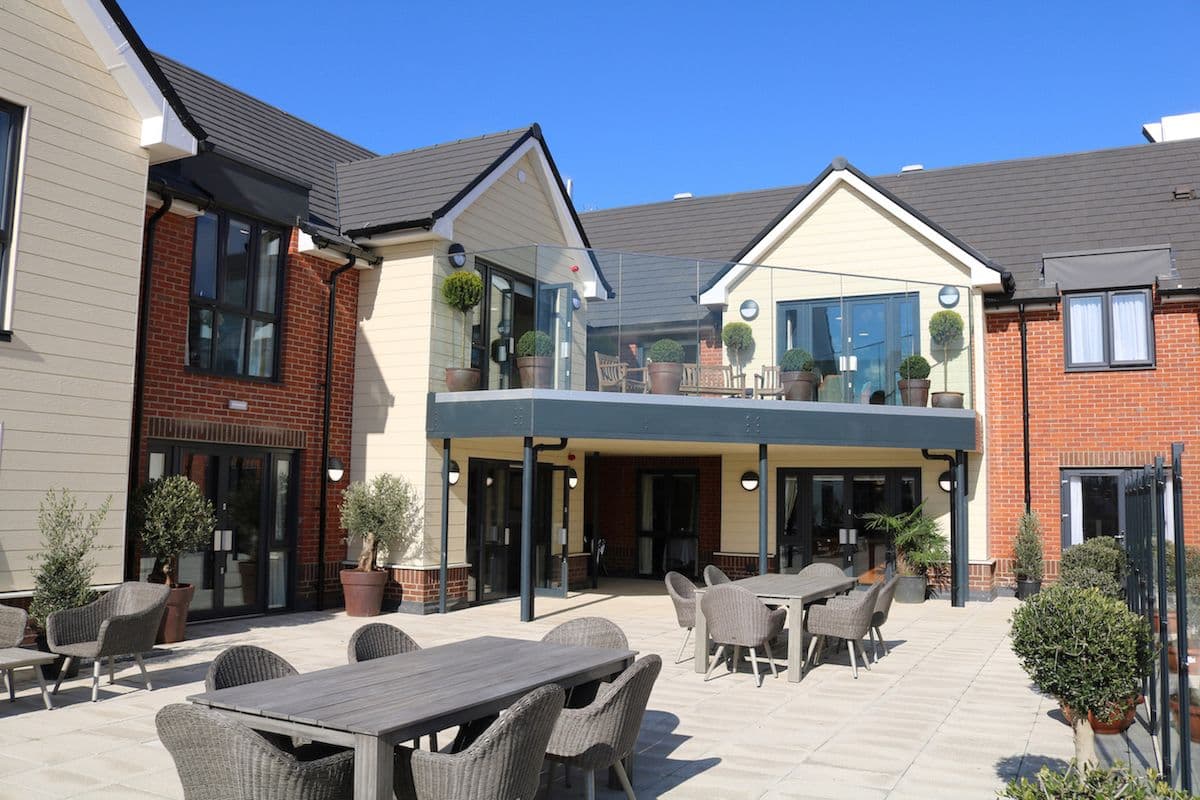 Country Court - The Grange care home 3