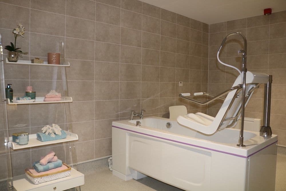 Country Court - Walberton Place care home 5