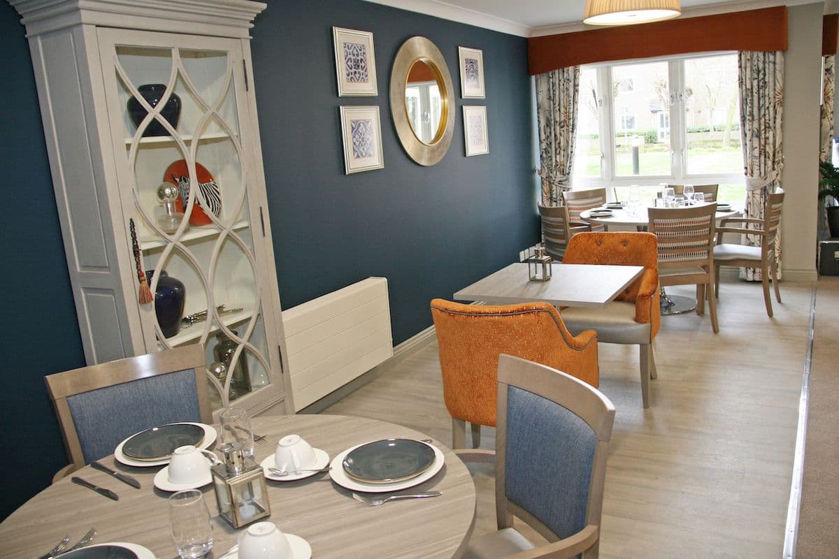 Country Court - Woodlands House care home 6