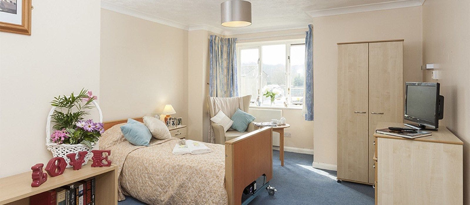 Four Seasons Health Care - Copper Beeches care home 2