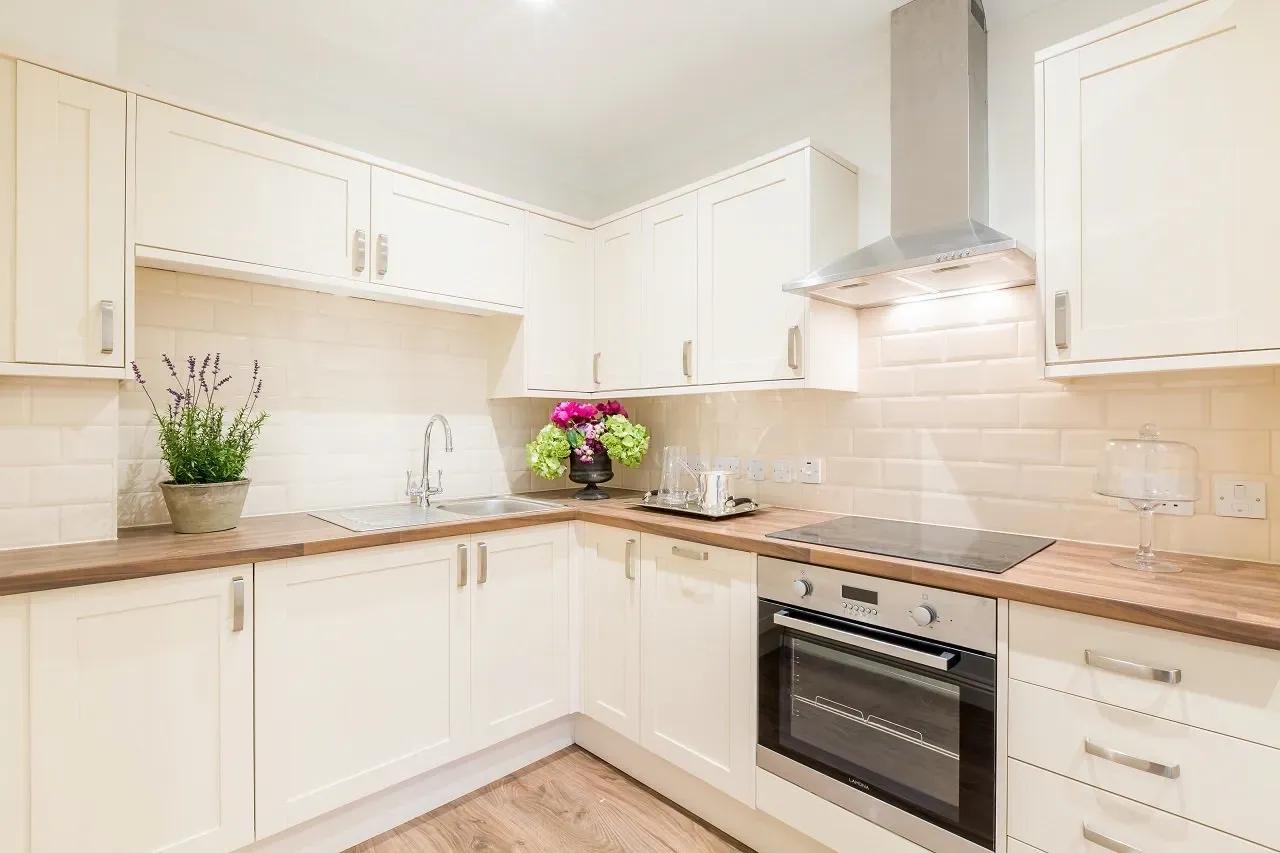 Avery Healthcare - Camberley Woods care home 9