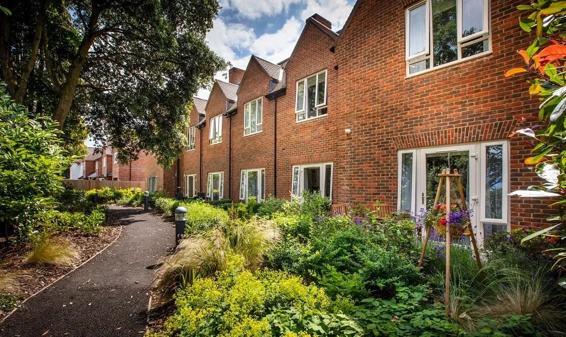 Care UK - Greenview Hall care home 11