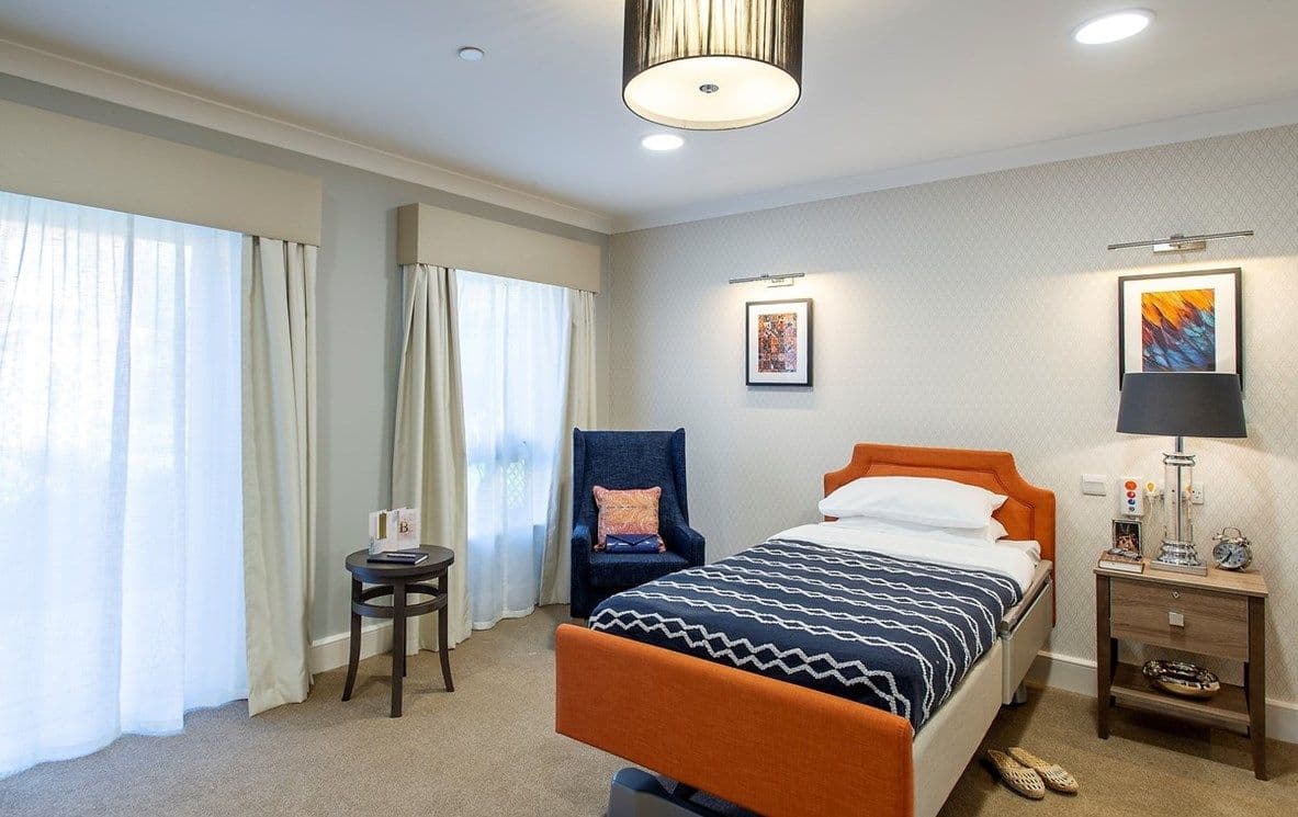 Hamberley Care Homes - Abbots Wood Manor care home 12