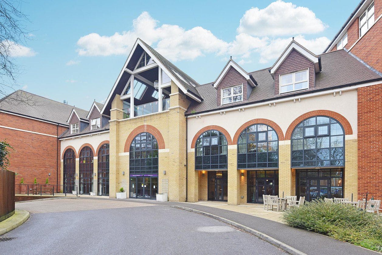 Exterior of Brentwood Arches care home in Brentwood, Essex