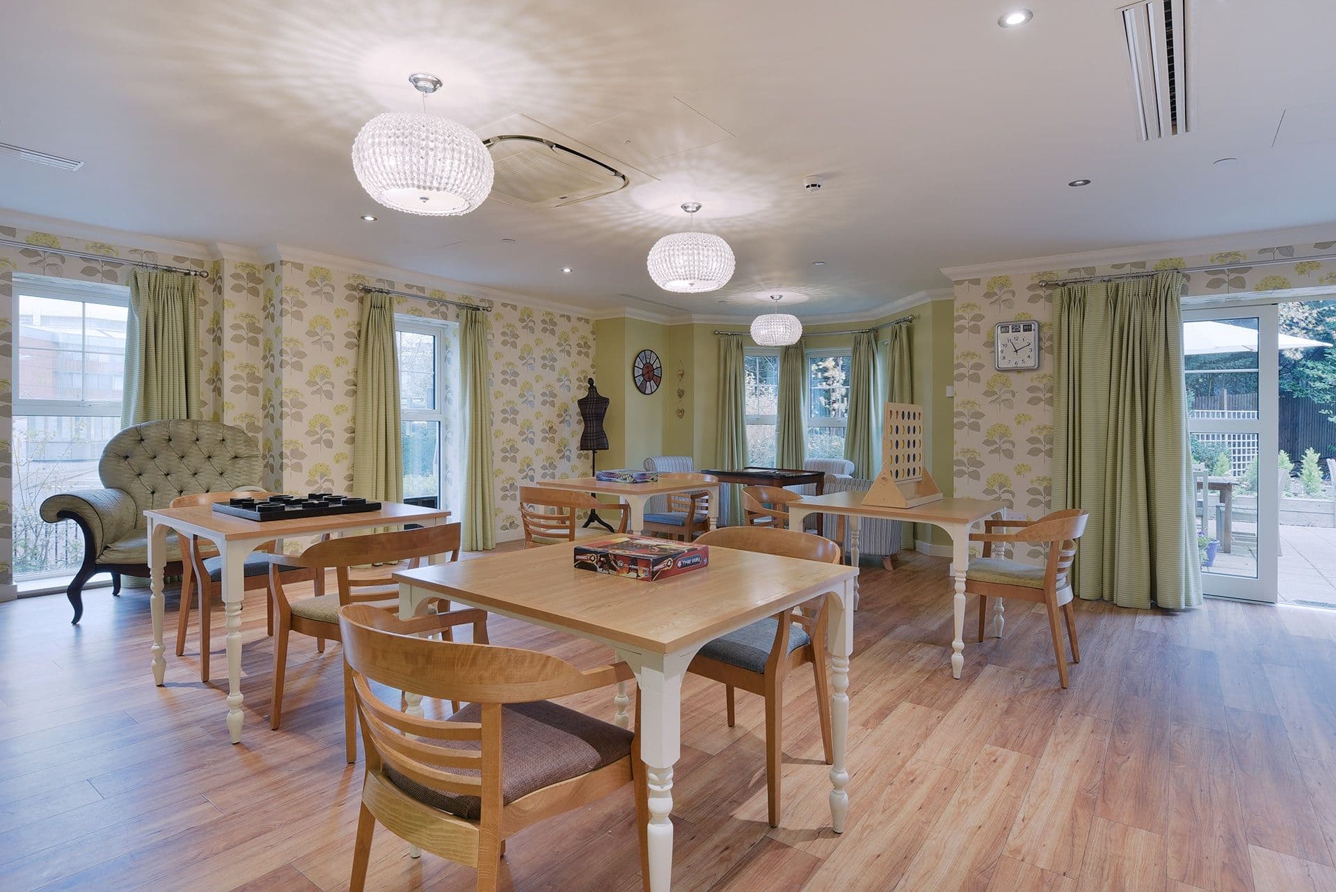 Dining room of Brentwood Arches care home in Brentwood, Essex