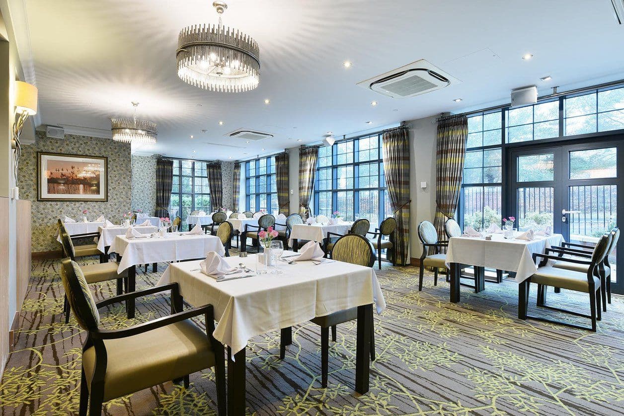 Dining room of Brentwood Arches care home in Brentwood, Essex