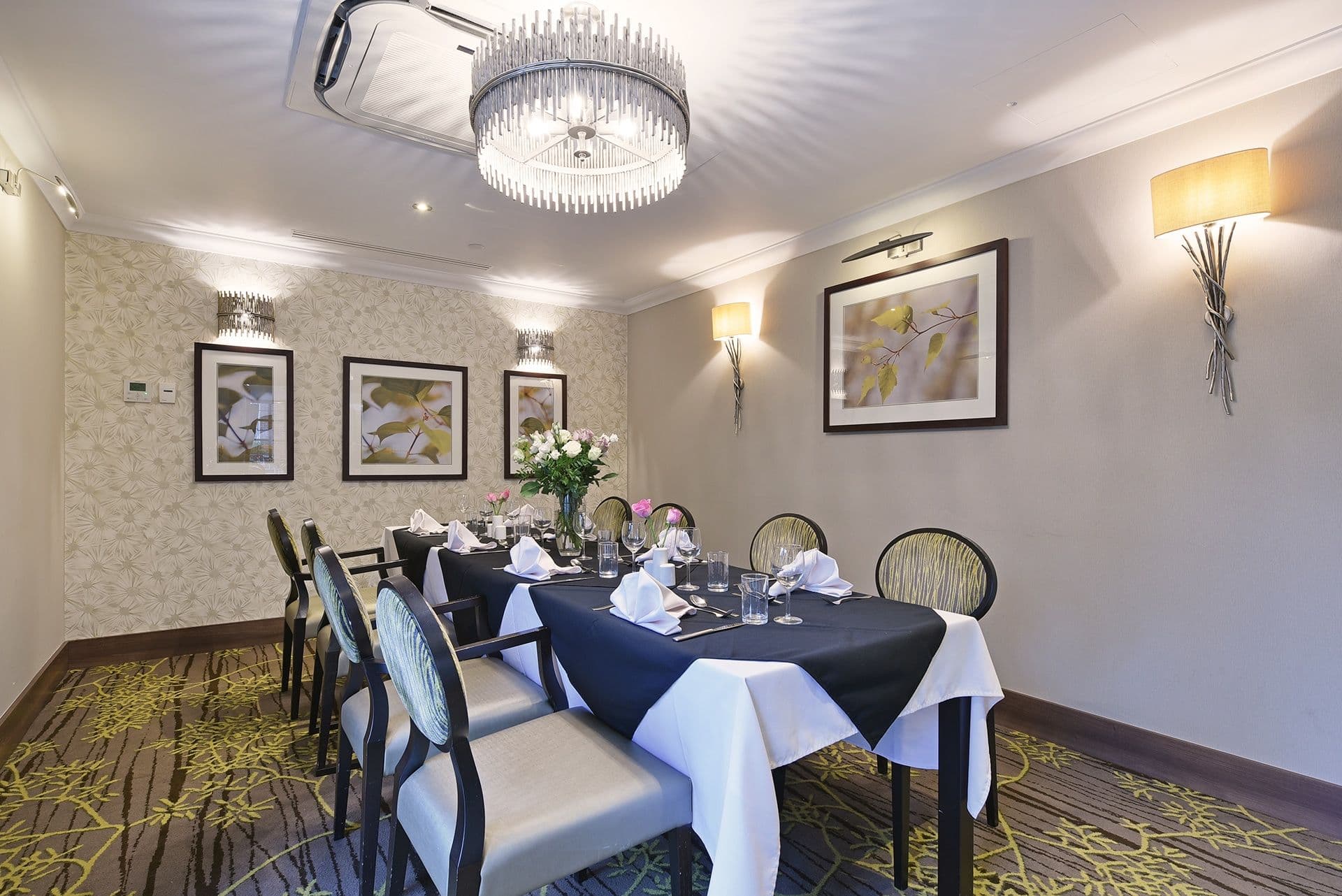 Dining room of Brentwood Arches care home in Brentwood, Essex