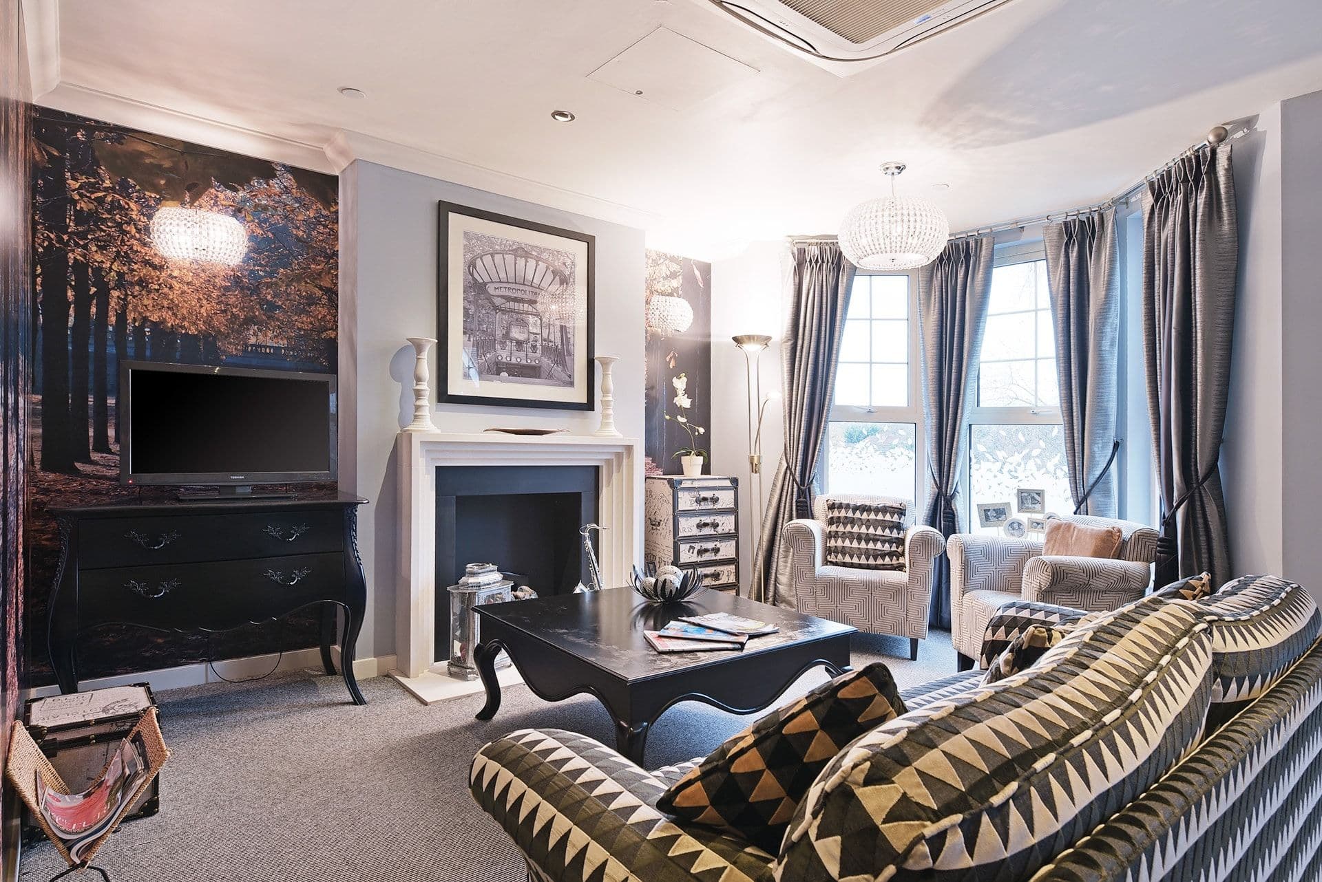 Lounge of Brentwood Arches care home in Brentwood, Essex