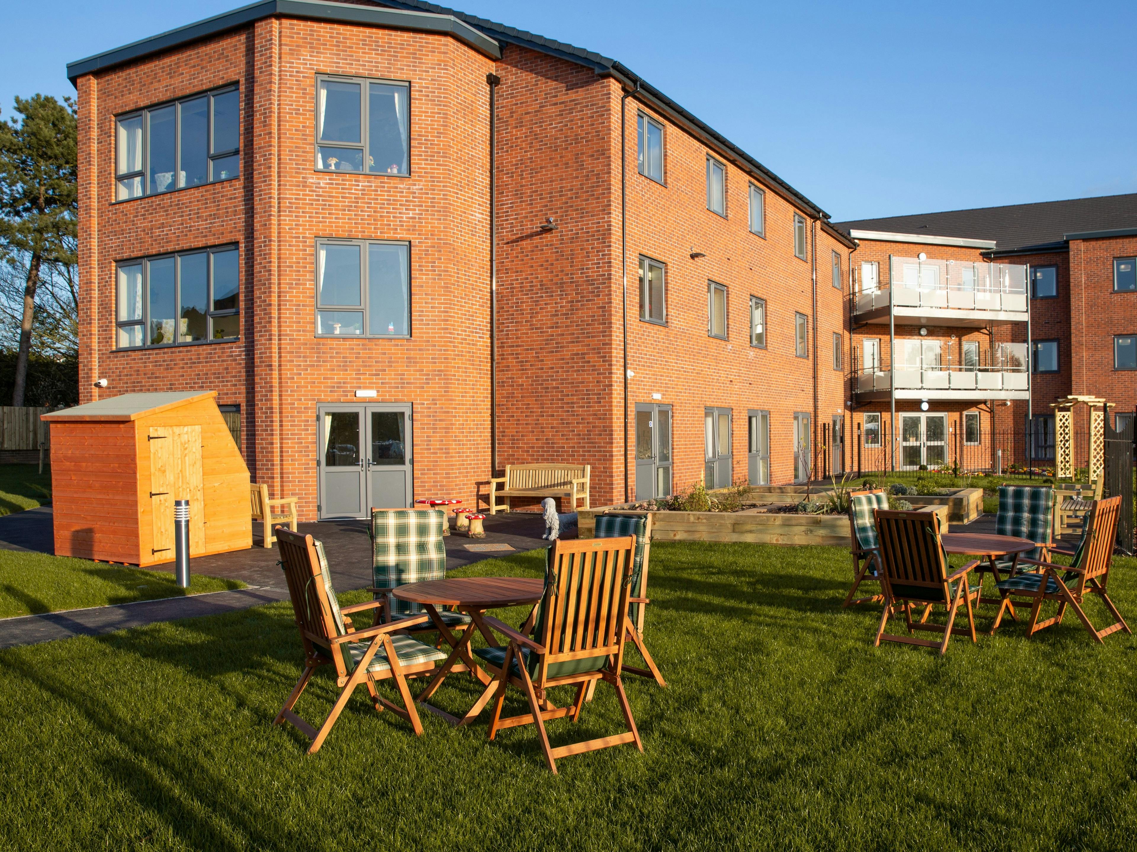 Exterior of Cloverleaf care home in Lincoln, Lincolnshire